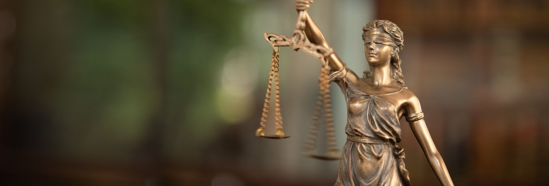 İzmir Hukuk Bürosu