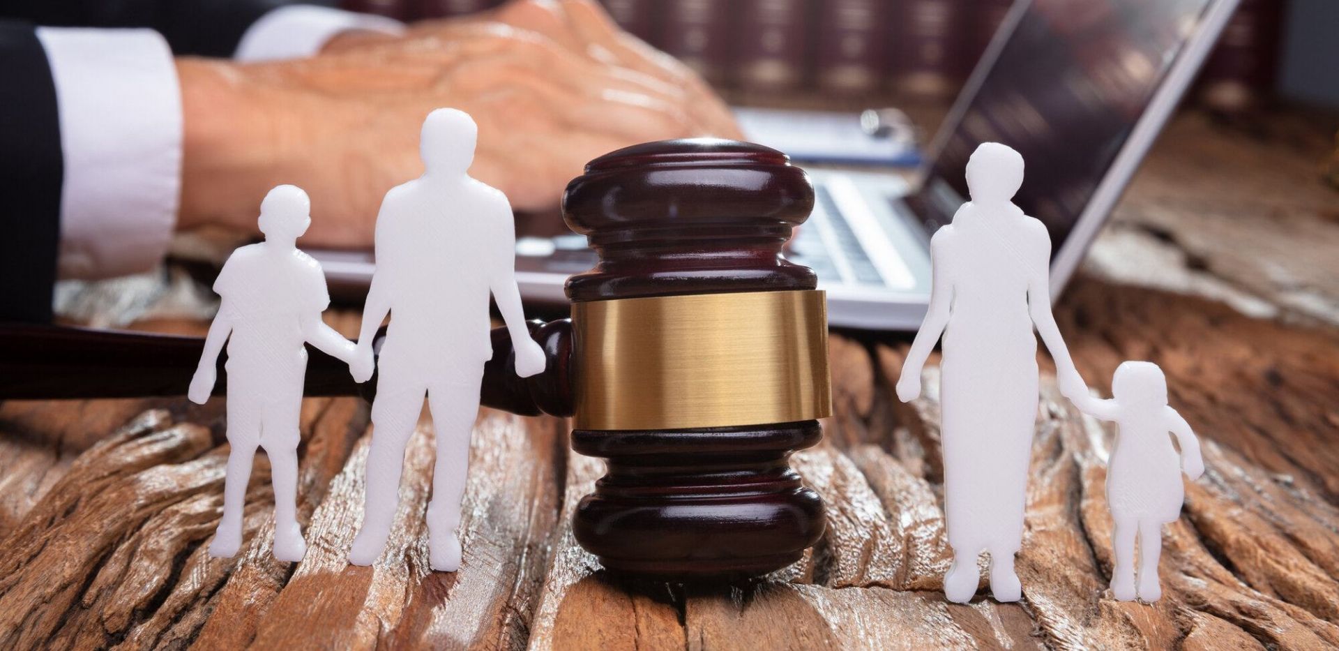 İzmir Hukuk Bürosu